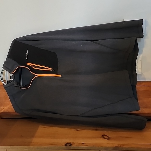 Eddie Bauer First Ascent Cloud Layer Pro 1/4 zip sweater - Picture 2 of 7